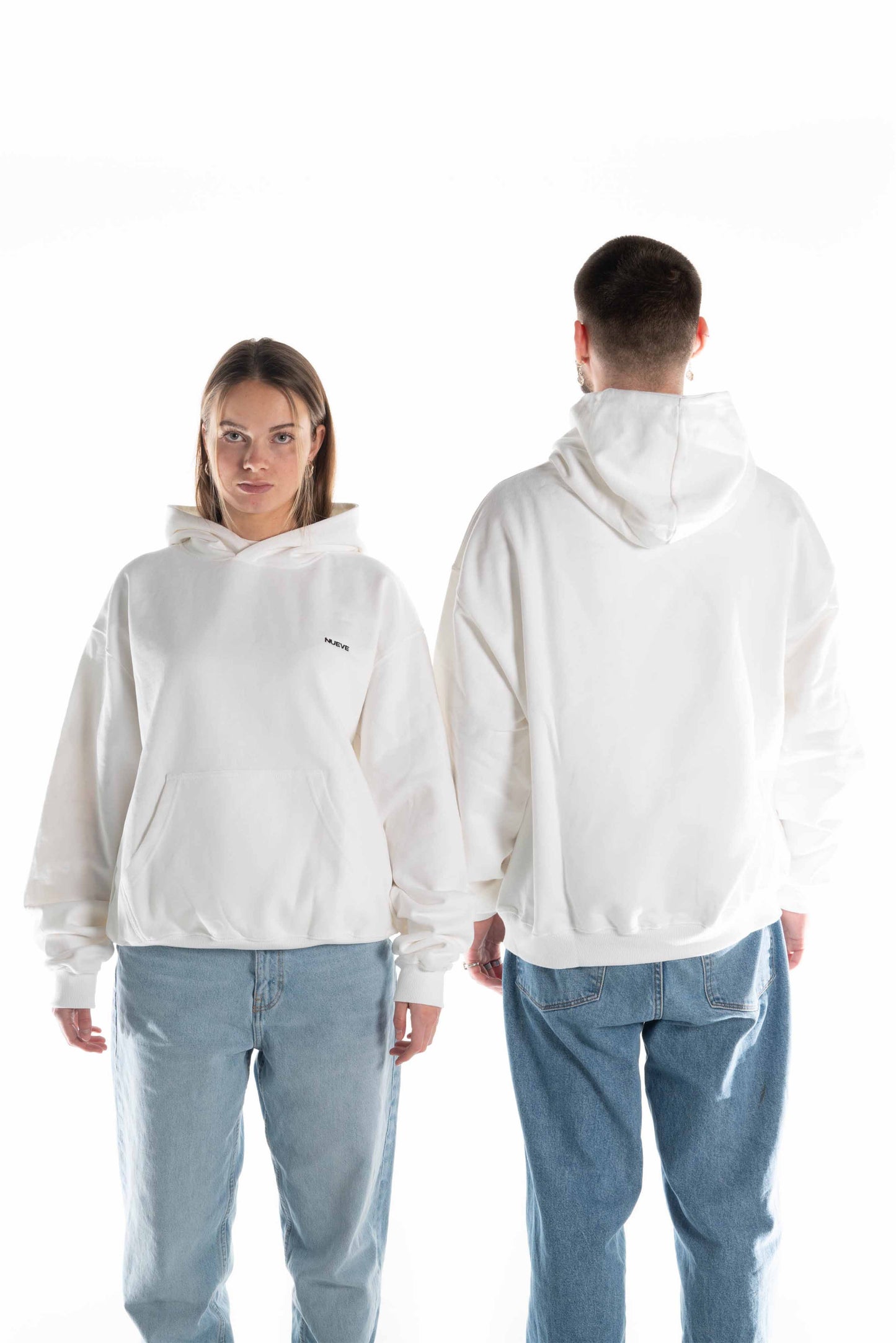 Hoodie oversized blanc NUEVE